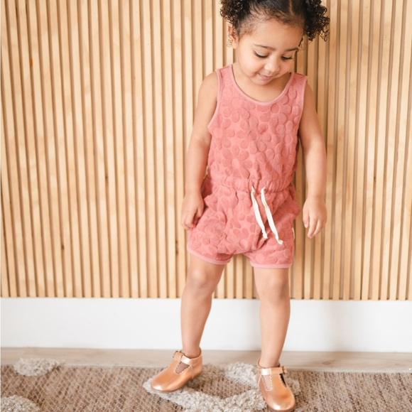 Rose Gold Riley T-straps - Picture 4 of 11